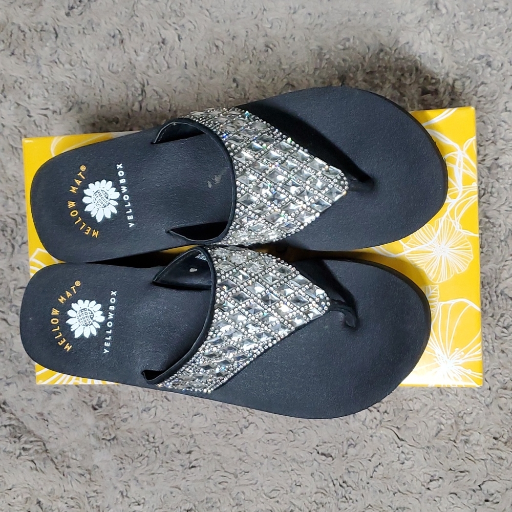 Mellow Mat Yellow Box 'Pure' Clear sandals size 6.5